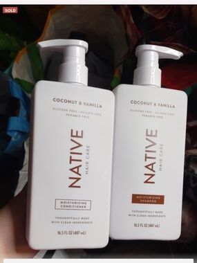 Native Coconut & Vanilla Moisturizing Shampoo and Conditioner - White